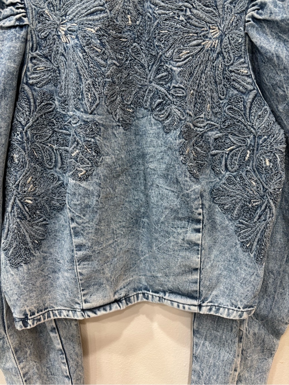Pilcro Anthropologie Embellished LongSleeve Denim Top Women’s Size XS - Picture 7 of 15